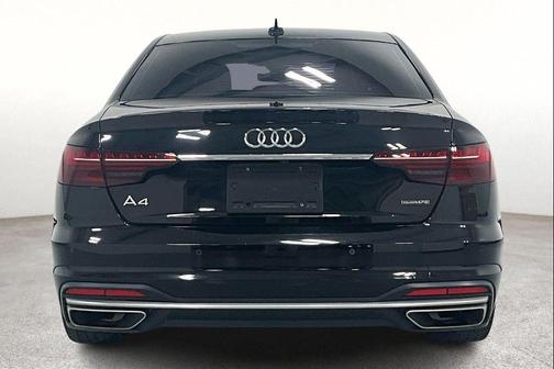 2022 Audi A4 45 S line Premium Plus