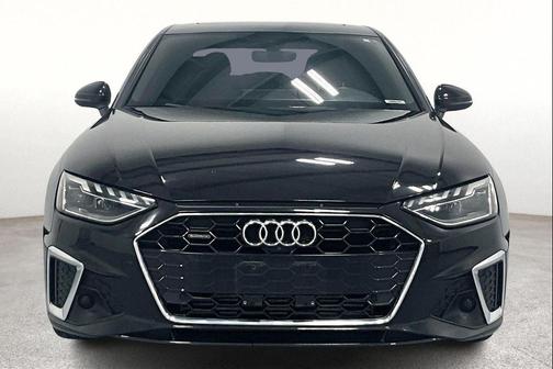 2022 Audi A4 45 S line Premium Plus