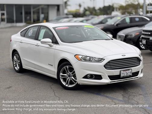 2016 Ford Fusion SE