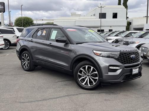 2022 Ford Explorer ST-LINE