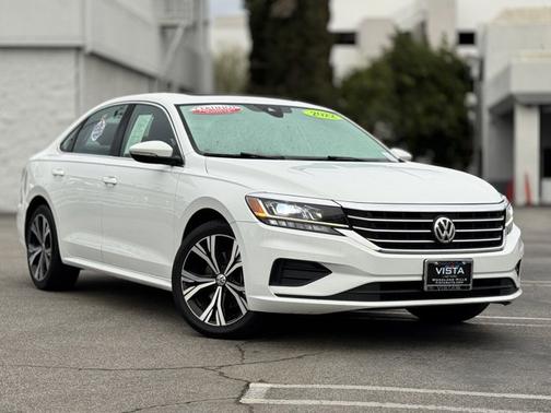 2022 Volkswagen Passat 2.0T SE