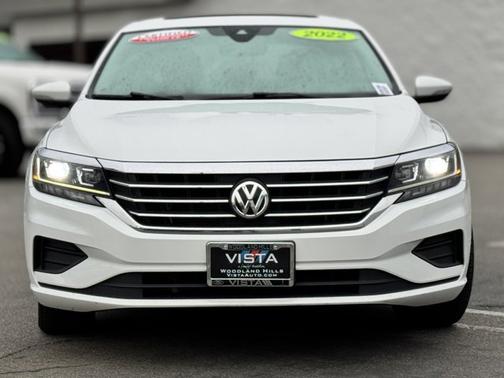 2022 Volkswagen Passat 2.0T SE