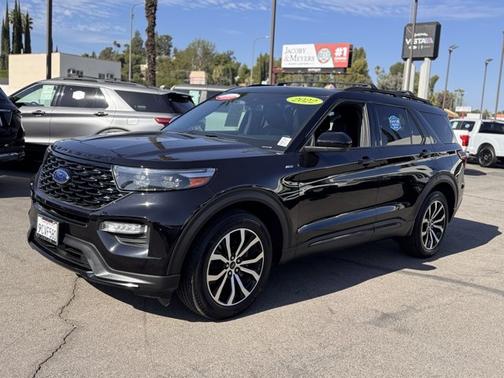 2022 Ford Explorer ST-LINE