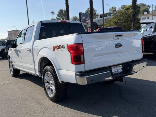 OXFORD WHITE 2019 Ford F-150 LARIAT