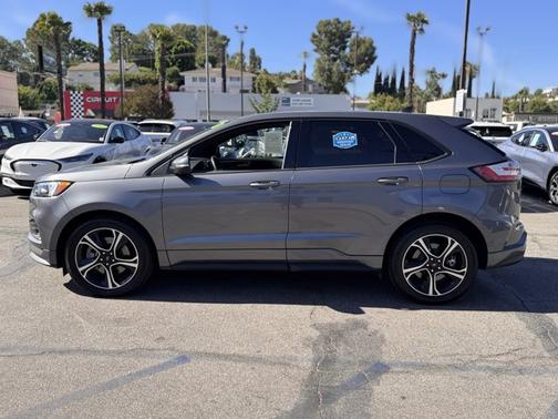 2023 Ford Edge ST