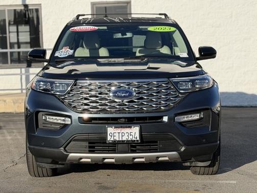 2023 Ford Explorer PLATINUM