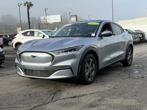 2022 Ford Mustang Mach-E SELECT