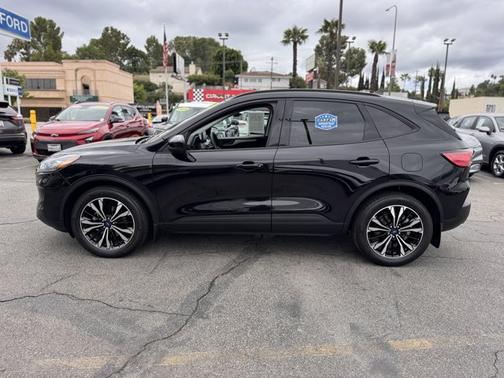 2022 Ford Escape SE