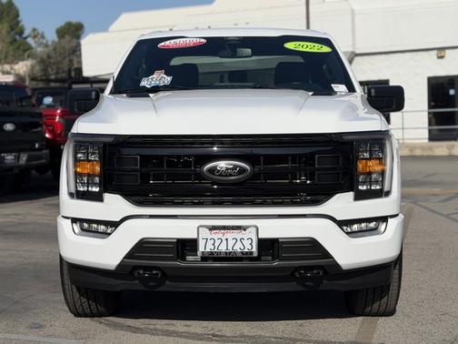 OXFORD WHITE 2022 Ford F-150 XLT