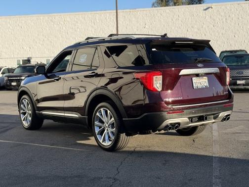 2022 Ford Explorer PLATINUM