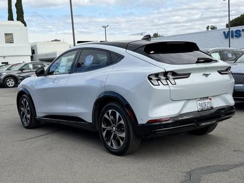SPACE WHITE METALLIC 2021 Ford Mustang Mach-E PREMIUM
