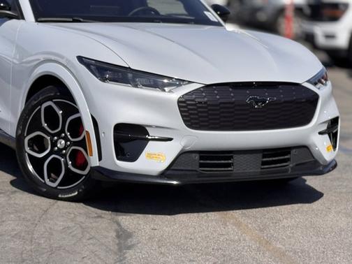 2022 Ford Mustang Mach-E GT