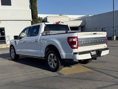 STAR WHITE METALLIC TRICOAT 2022 Ford F-150 PLATINUM