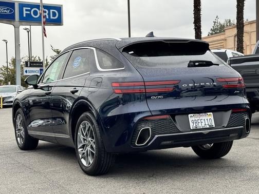 2022 Genesis GV70 2.5T