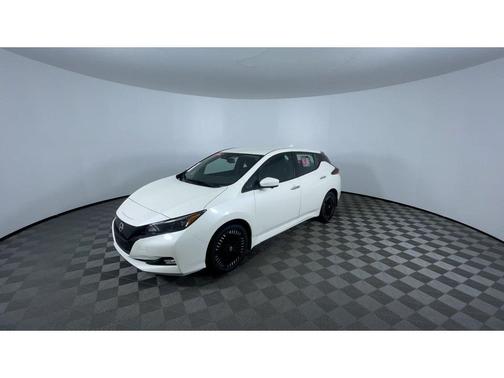 2024 Nissan Leaf SV PLUS