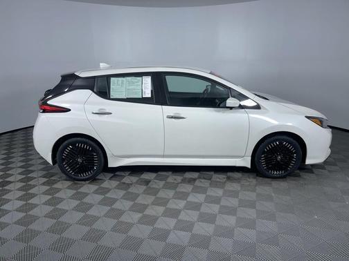 2024 Nissan Leaf SV PLUS