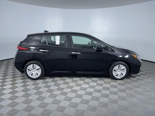 2023 Nissan Leaf S 40 kWh