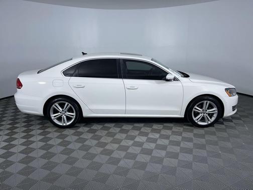 2014 Volkswagen Passat 2.5L SE