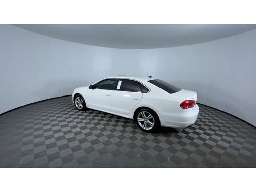 2014 Volkswagen Passat 2.5L SE
