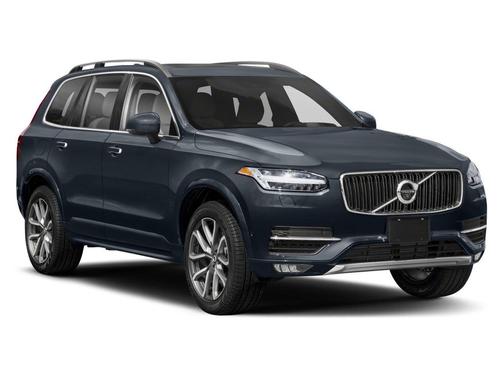2019 Volvo XC90 T6 Momentum