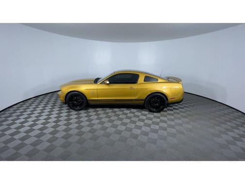 2010 Ford Mustang Base