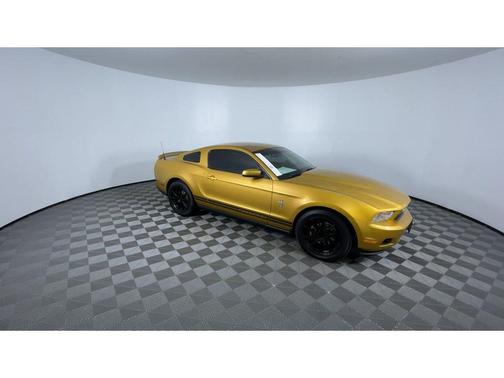 2010 Ford Mustang Base