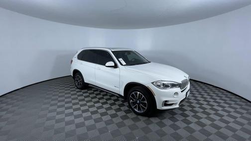 White 2017 BMW X5 eDrive xDrive40e