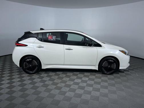 2024 Nissan Leaf SV PLUS