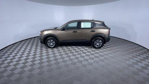 2025 Nissan Kicks S