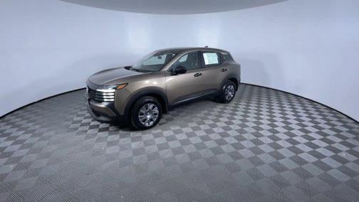 2025 Nissan Kicks S