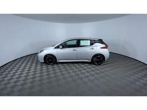 2024 Nissan Leaf SV PLUS