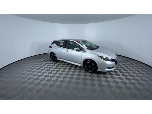 2024 Nissan Leaf SV PLUS