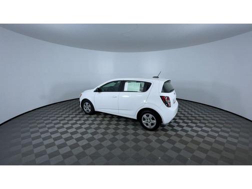 2016 Chevrolet Sonic LS