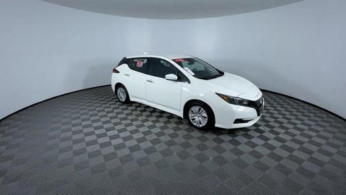 2025 Nissan Leaf S