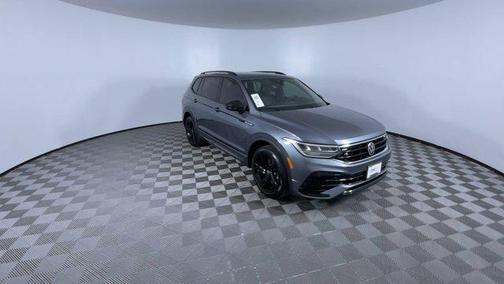 2023 Volkswagen Tiguan 2.0T SE R-Line Black 4MOTION