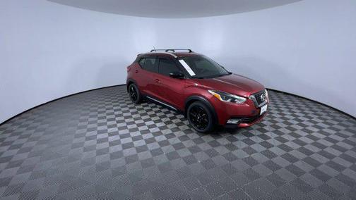 2020 Nissan Kicks SR
