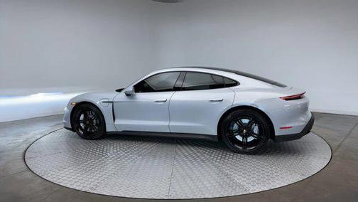 2022 Porsche Taycan RWD