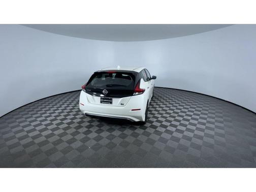 2024 Nissan Leaf SV PLUS