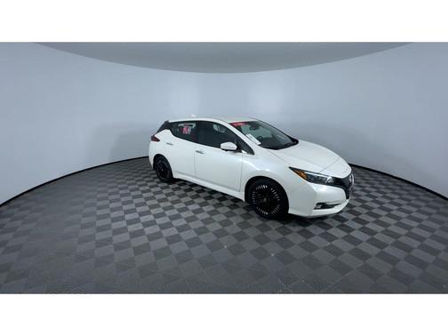 2024 Nissan Leaf SV PLUS