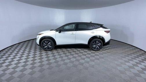 2025 Nissan ARIYA EVOLVE+