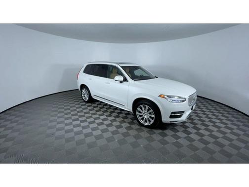2019 Volvo XC90 T6 Inscription