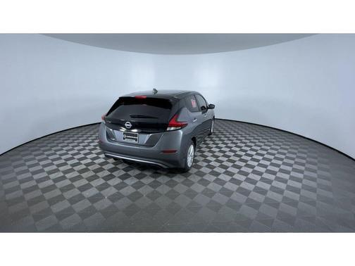 2025 Nissan Leaf S