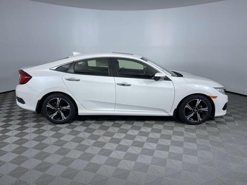 2018 Honda Civic Touring