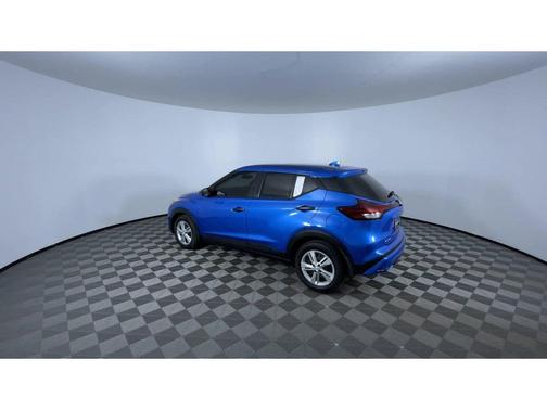 2022 Nissan Kicks S