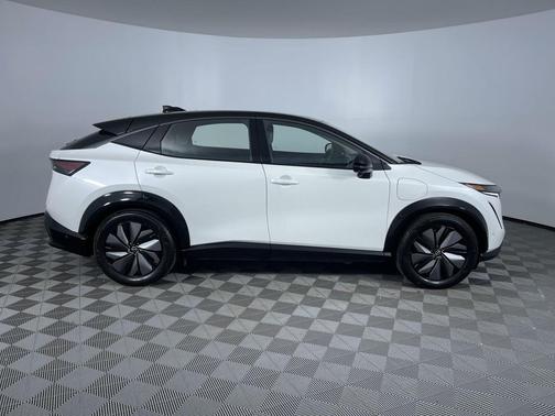 2024 Nissan ARIYA PLATINUM+