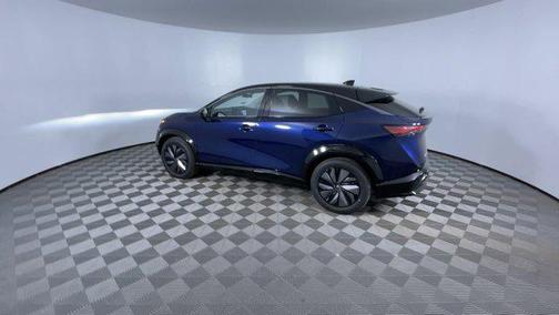 2025 Nissan ARIYA EVOLVE+
