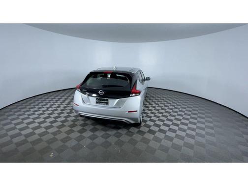 2025 Nissan Leaf S