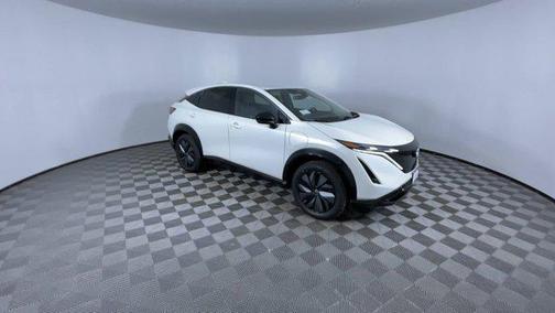 2025 Nissan ARIYA ENGAGE