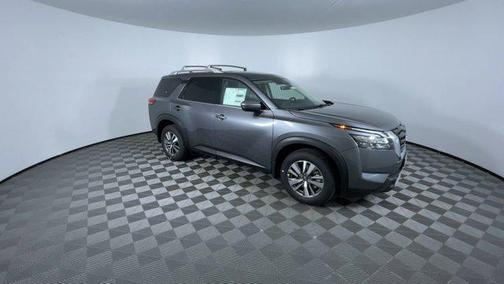 2025 Nissan Pathfinder SL 4WD