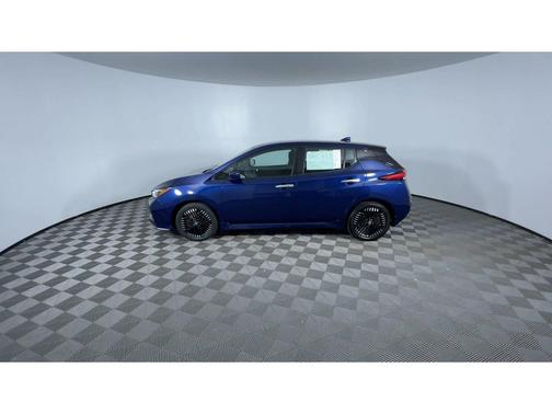 2024 Nissan Leaf SV PLUS